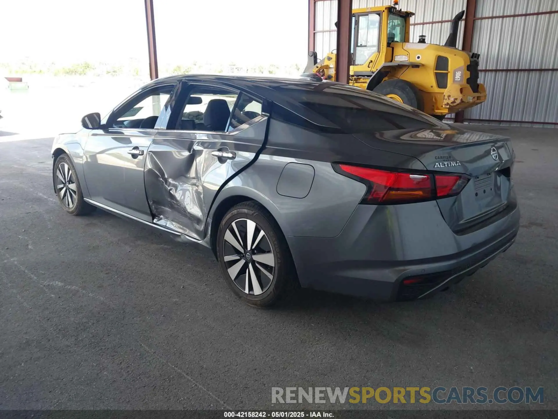 3 Photograph of a damaged car 1N4BL4EV1KC231069 NISSAN ALTIMA 2019