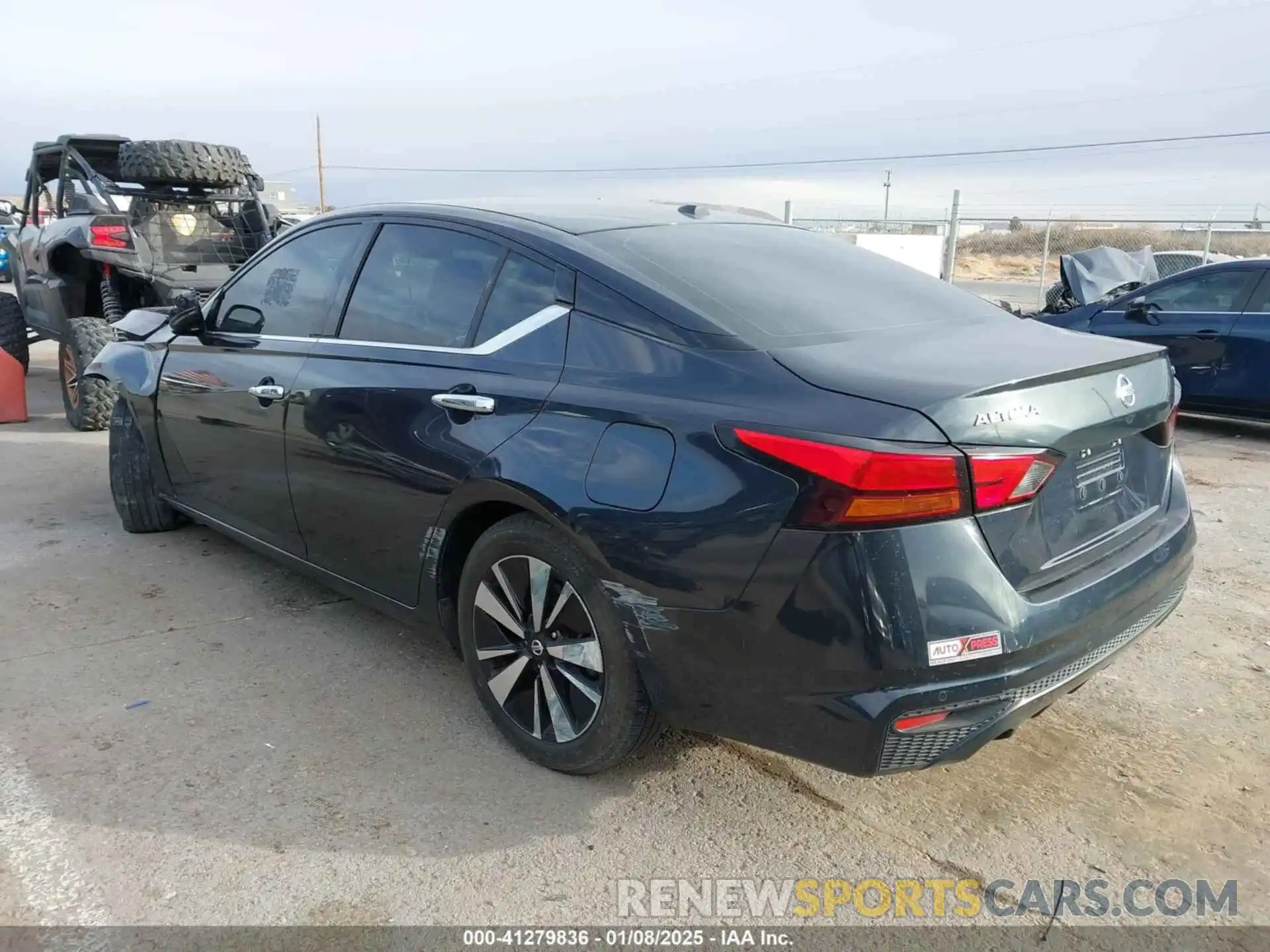 3 Photograph of a damaged car 1N4BL4EV1KC242203 NISSAN ALTIMA 2019