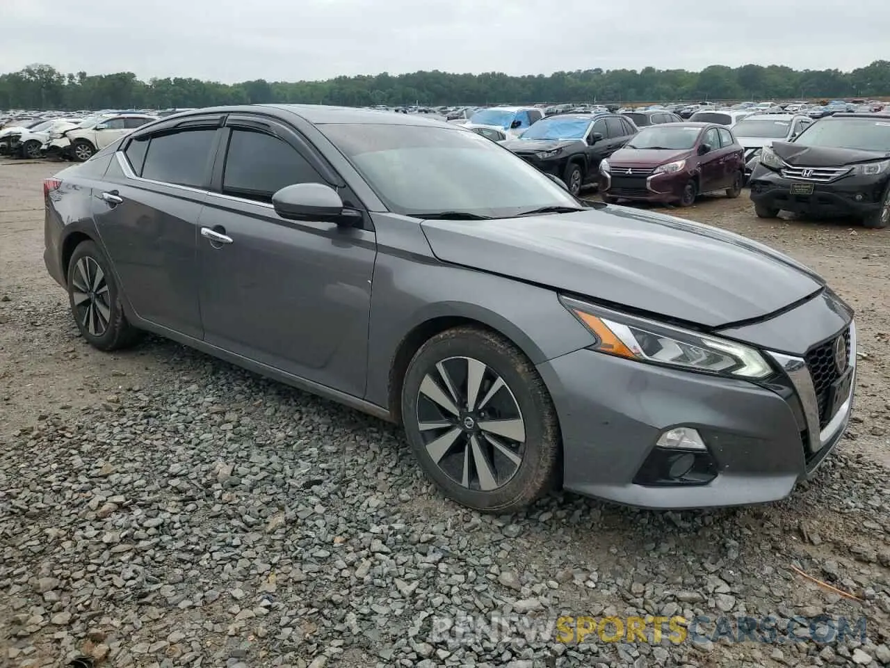 4 Photograph of a damaged car 1N4BL4EV1KC245392 NISSAN ALTIMA 2019