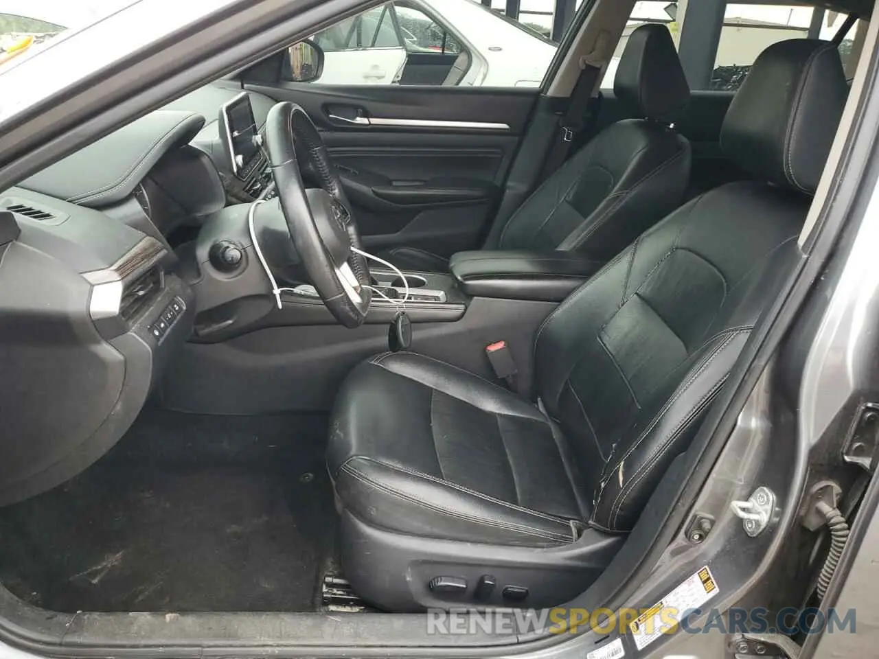 7 Photograph of a damaged car 1N4BL4EV1KC245392 NISSAN ALTIMA 2019