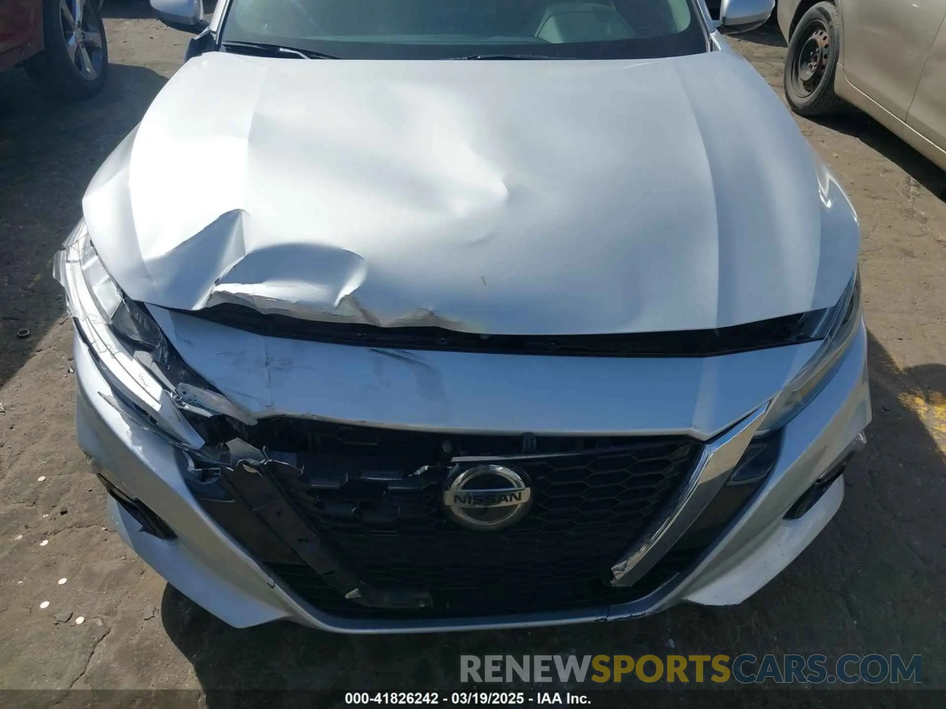 6 Photograph of a damaged car 1N4BL4EV1KC248311 NISSAN ALTIMA 2019
