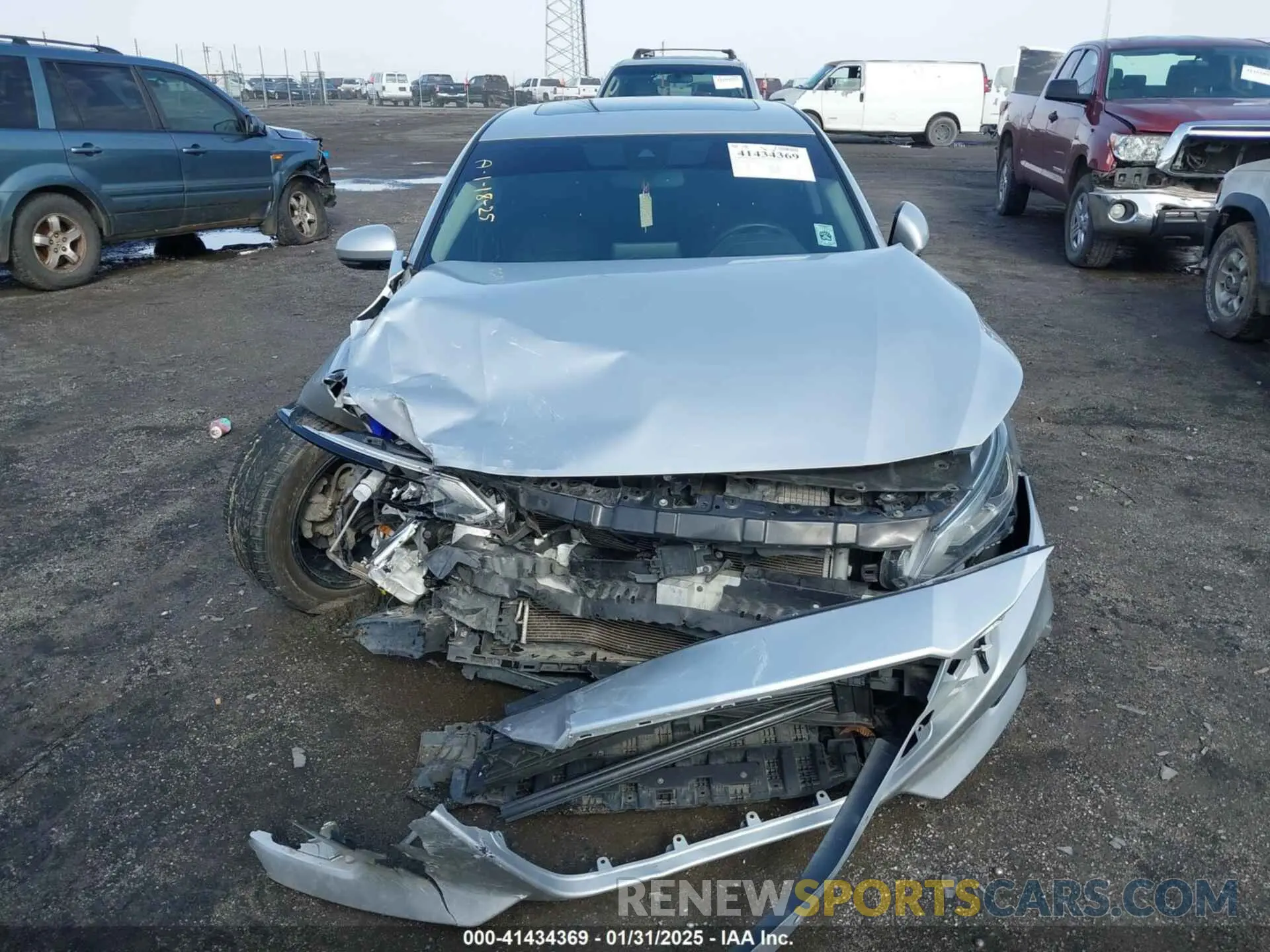 13 Photograph of a damaged car 1N4BL4EV2KC151649 NISSAN ALTIMA 2019