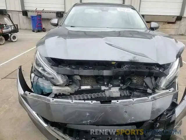 10 Photograph of a damaged car 1N4BL4EV2KC243327 NISSAN ALTIMA 2019
