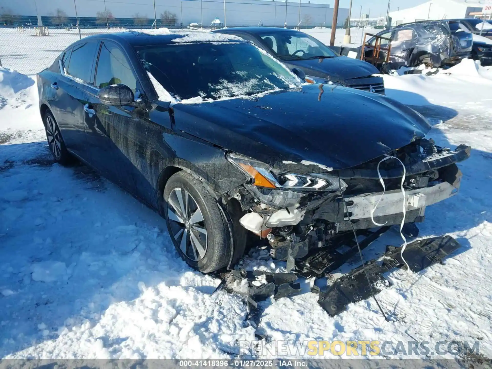 17 Photograph of a damaged car 1N4BL4EV2KC255705 NISSAN ALTIMA 2019