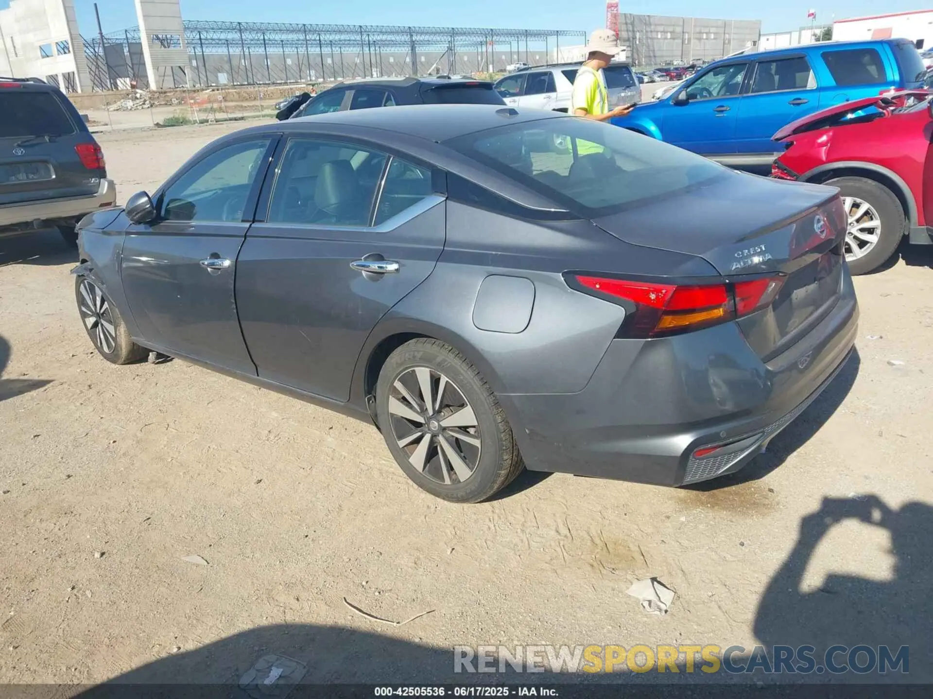 3 Photograph of a damaged car 1N4BL4EV3KC173563 NISSAN ALTIMA 2019