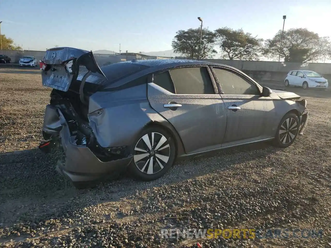 3 Photograph of a damaged car 1N4BL4EV3KC175538 NISSAN ALTIMA 2019