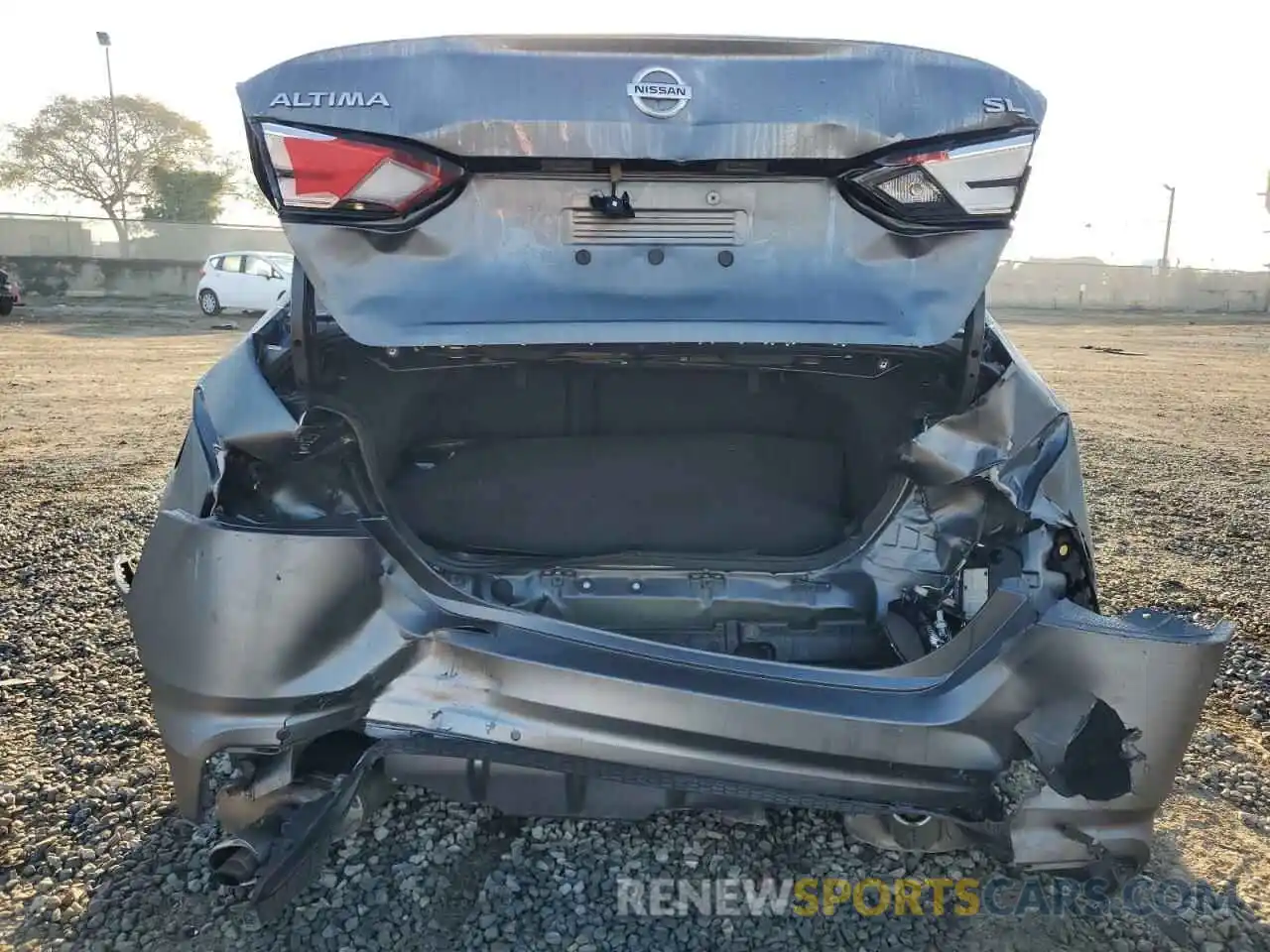 6 Photograph of a damaged car 1N4BL4EV3KC175538 NISSAN ALTIMA 2019