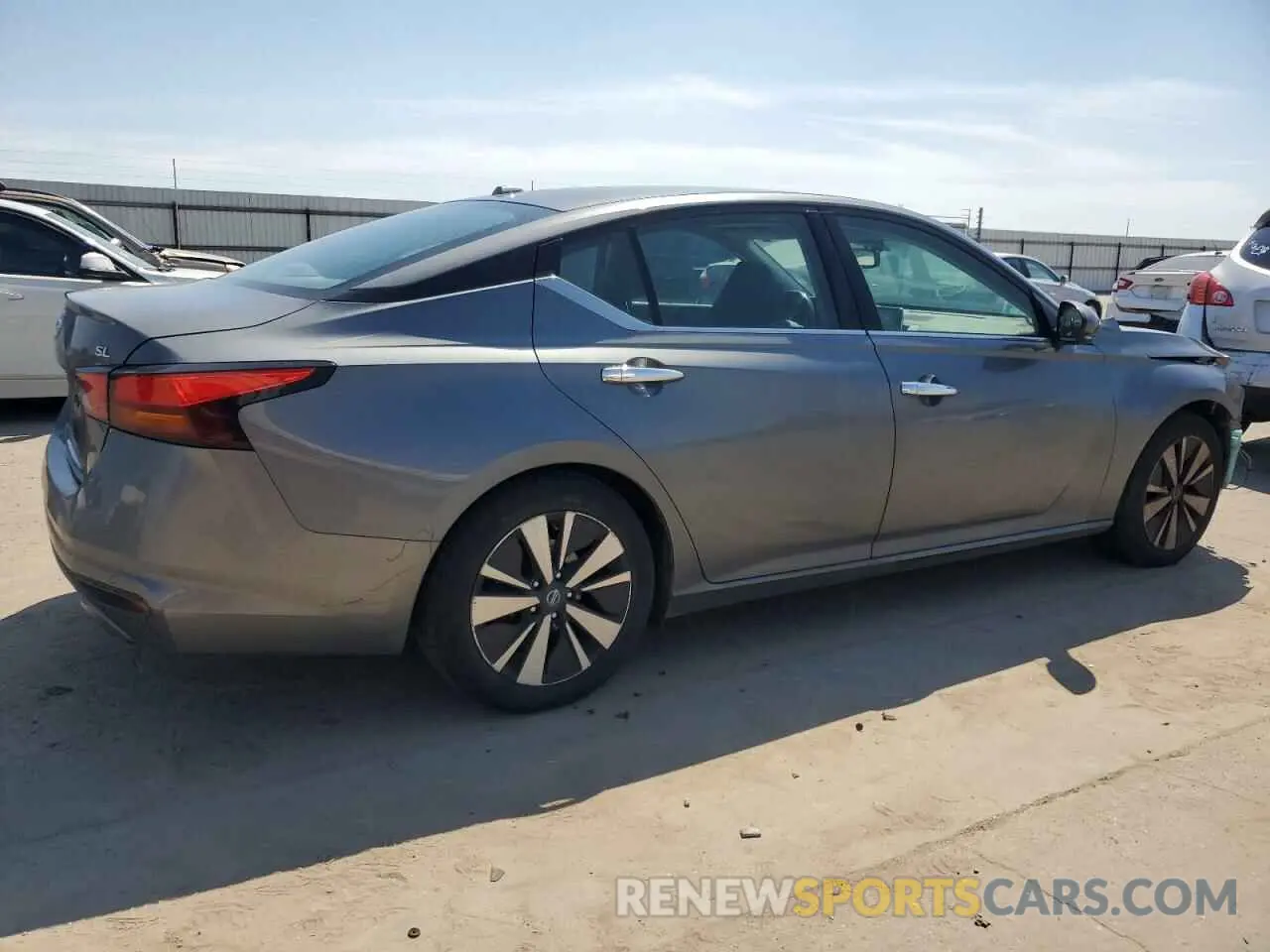 3 Photograph of a damaged car 1N4BL4EV3KC189083 NISSAN ALTIMA 2019
