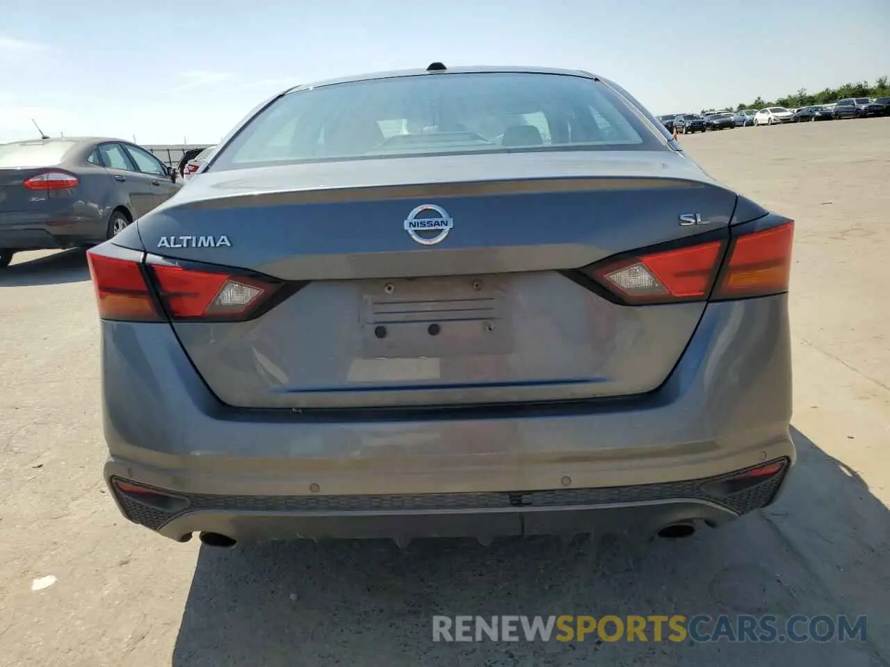 6 Photograph of a damaged car 1N4BL4EV3KC189083 NISSAN ALTIMA 2019