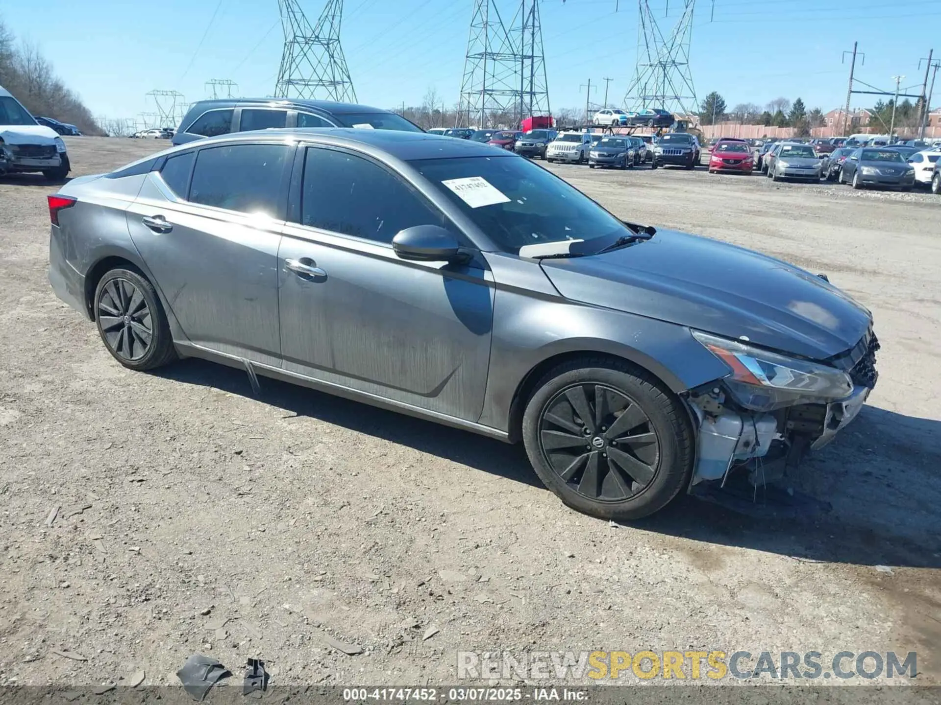 1 Photograph of a damaged car 1N4BL4EV3KC198950 NISSAN ALTIMA 2019