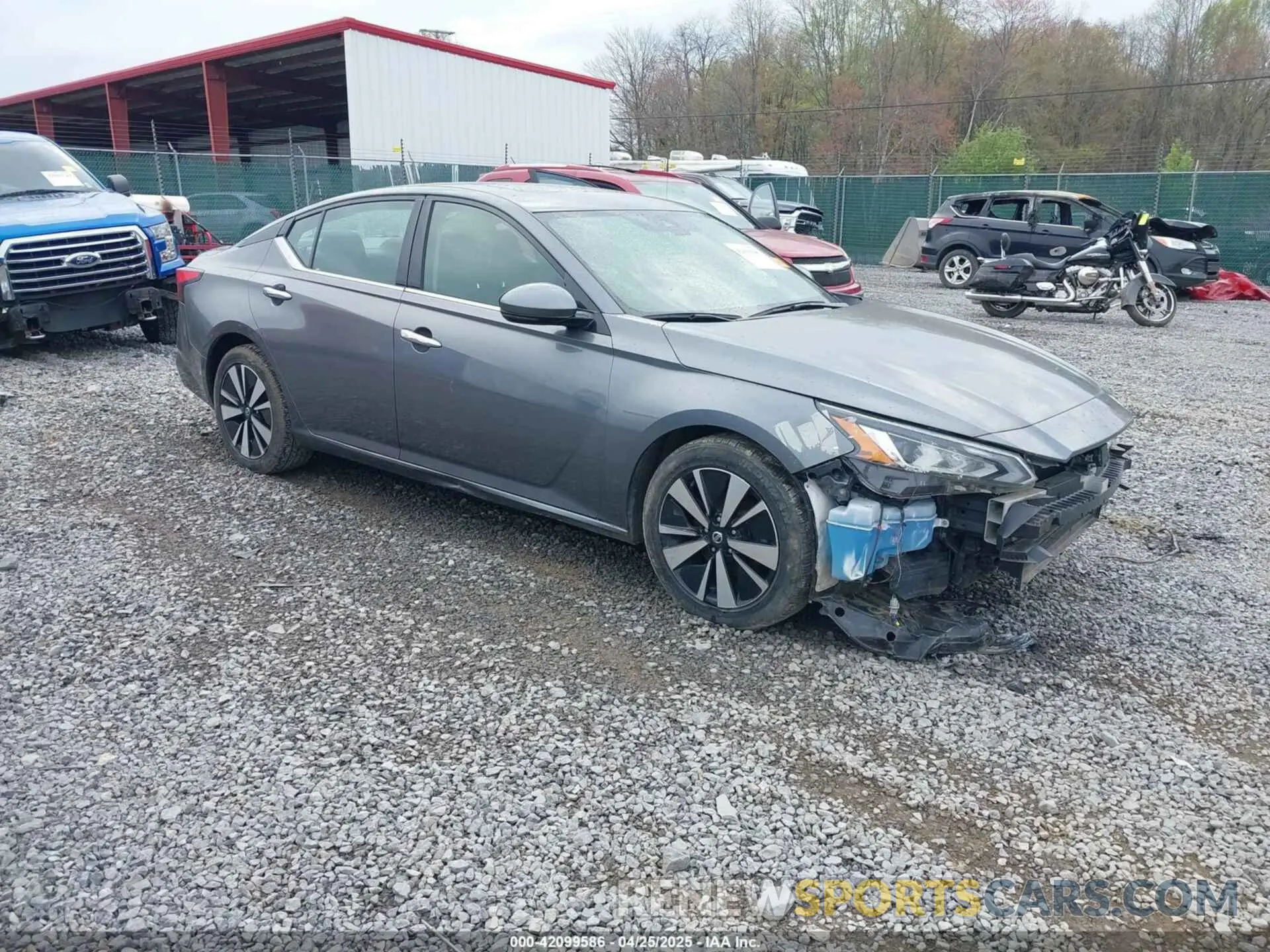 1 Photograph of a damaged car 1N4BL4EV3KC245295 NISSAN ALTIMA 2019