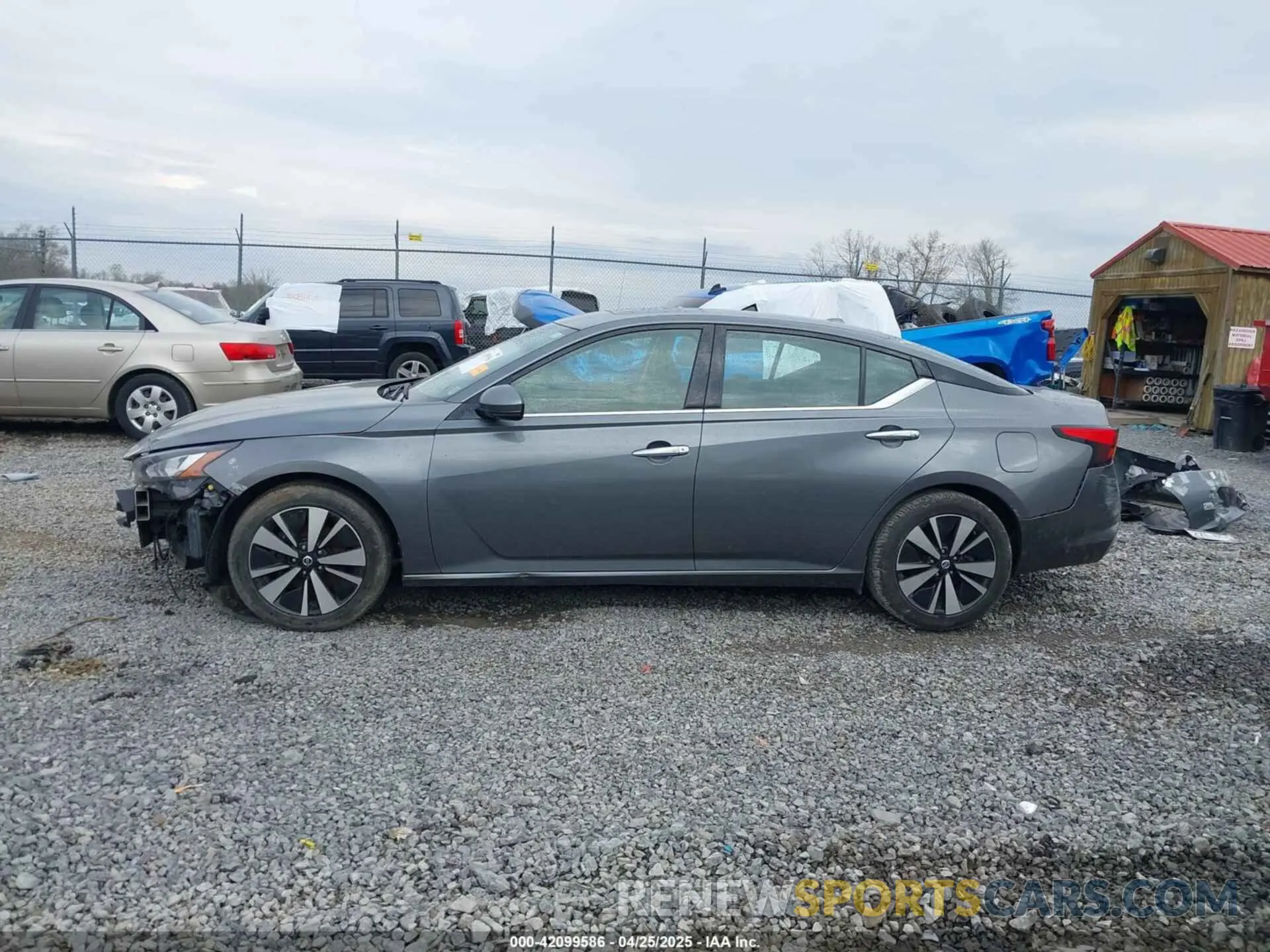 15 Photograph of a damaged car 1N4BL4EV3KC245295 NISSAN ALTIMA 2019