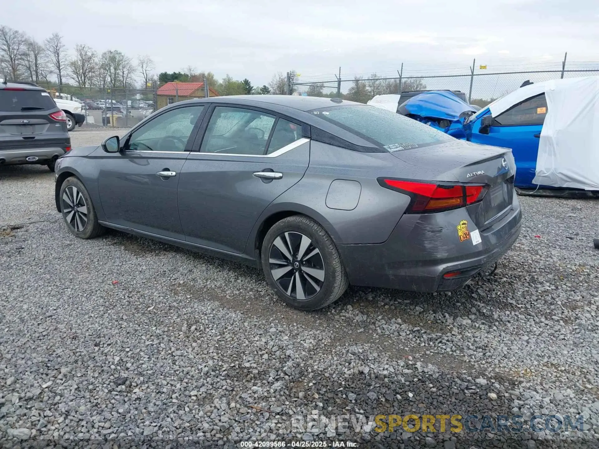 3 Photograph of a damaged car 1N4BL4EV3KC245295 NISSAN ALTIMA 2019