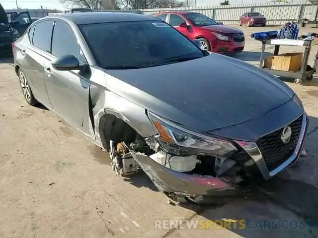 10 Photograph of a damaged car 1N4BL4EV3KC254269 NISSAN ALTIMA 2019
