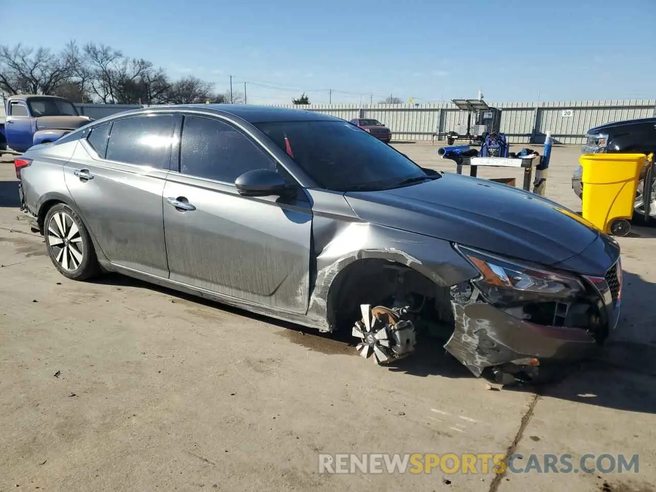 4 Photograph of a damaged car 1N4BL4EV3KC254269 NISSAN ALTIMA 2019