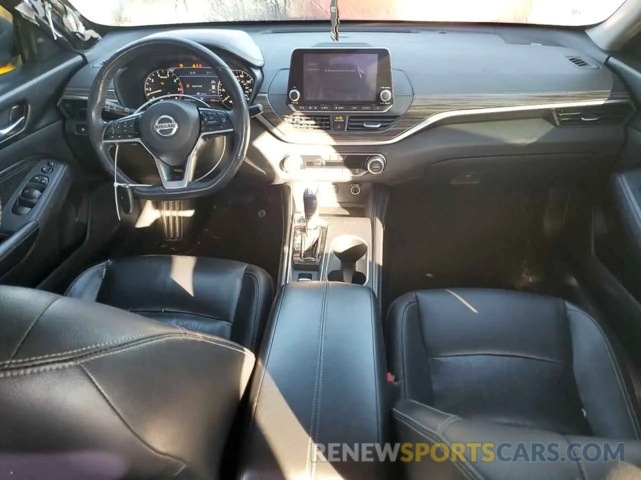 8 Photograph of a damaged car 1N4BL4EV3KC254269 NISSAN ALTIMA 2019