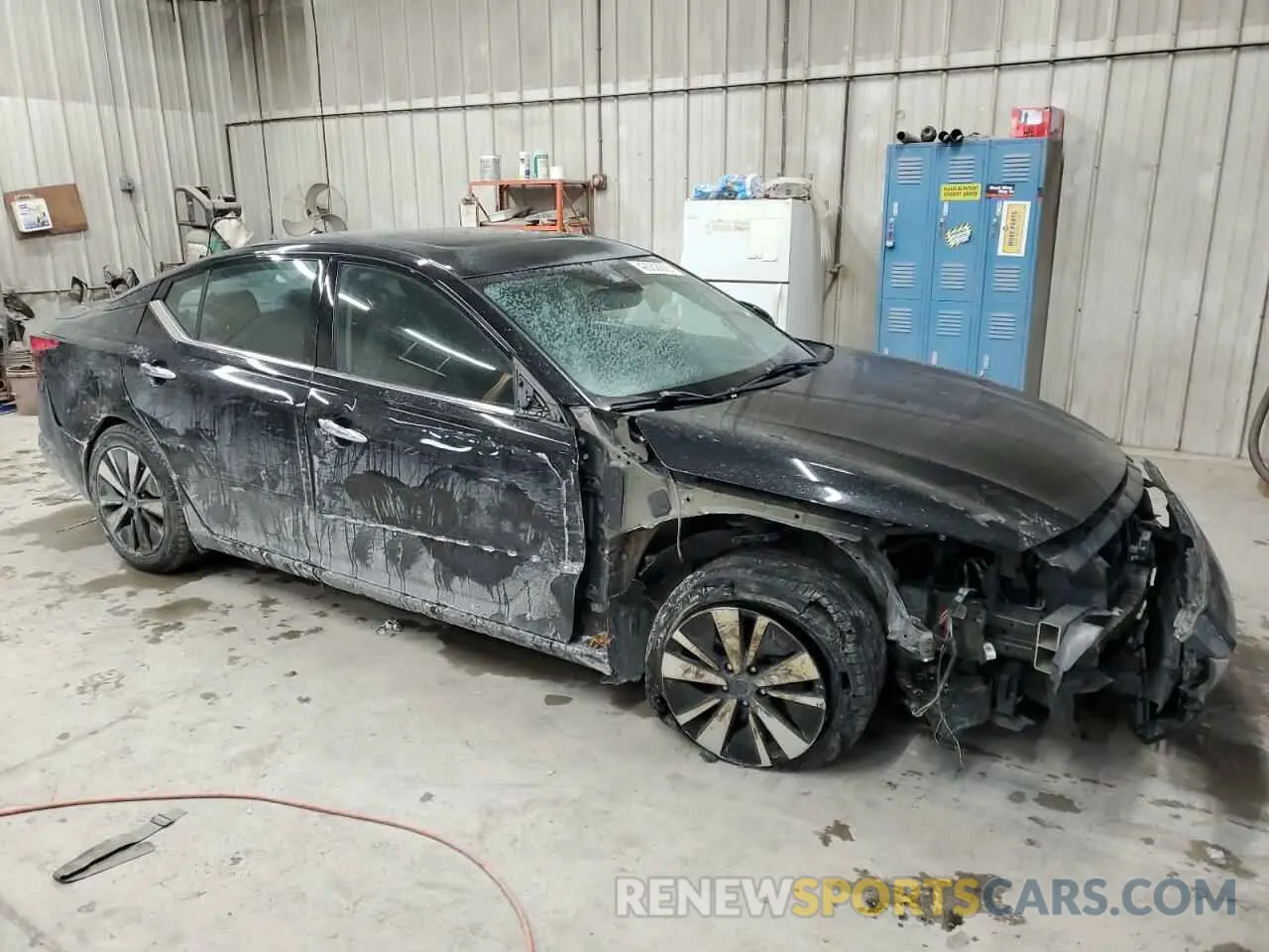 4 Photograph of a damaged car 1N4BL4EV3KC255860 NISSAN ALTIMA 2019