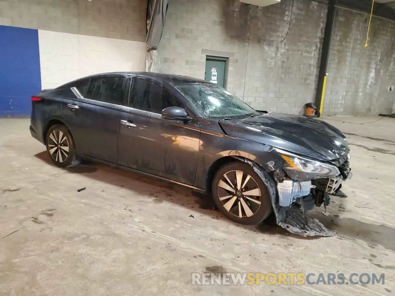 4 Photograph of a damaged car 1N4BL4EV4KC160417 NISSAN ALTIMA 2019