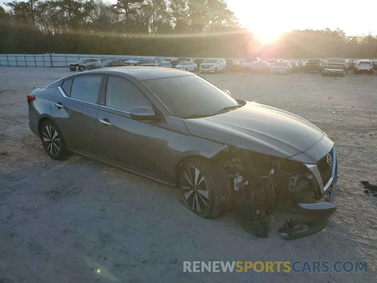 4 Photograph of a damaged car 1N4BL4EV4KC168291 NISSAN ALTIMA 2019