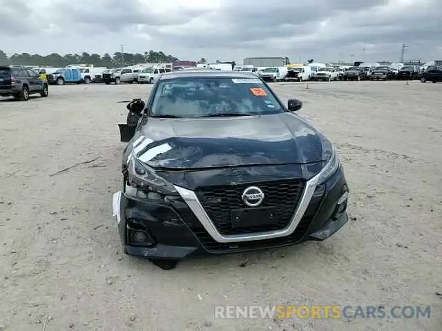 11 Photograph of a damaged car 1N4BL4EV4KC184328 NISSAN ALTIMA 2019