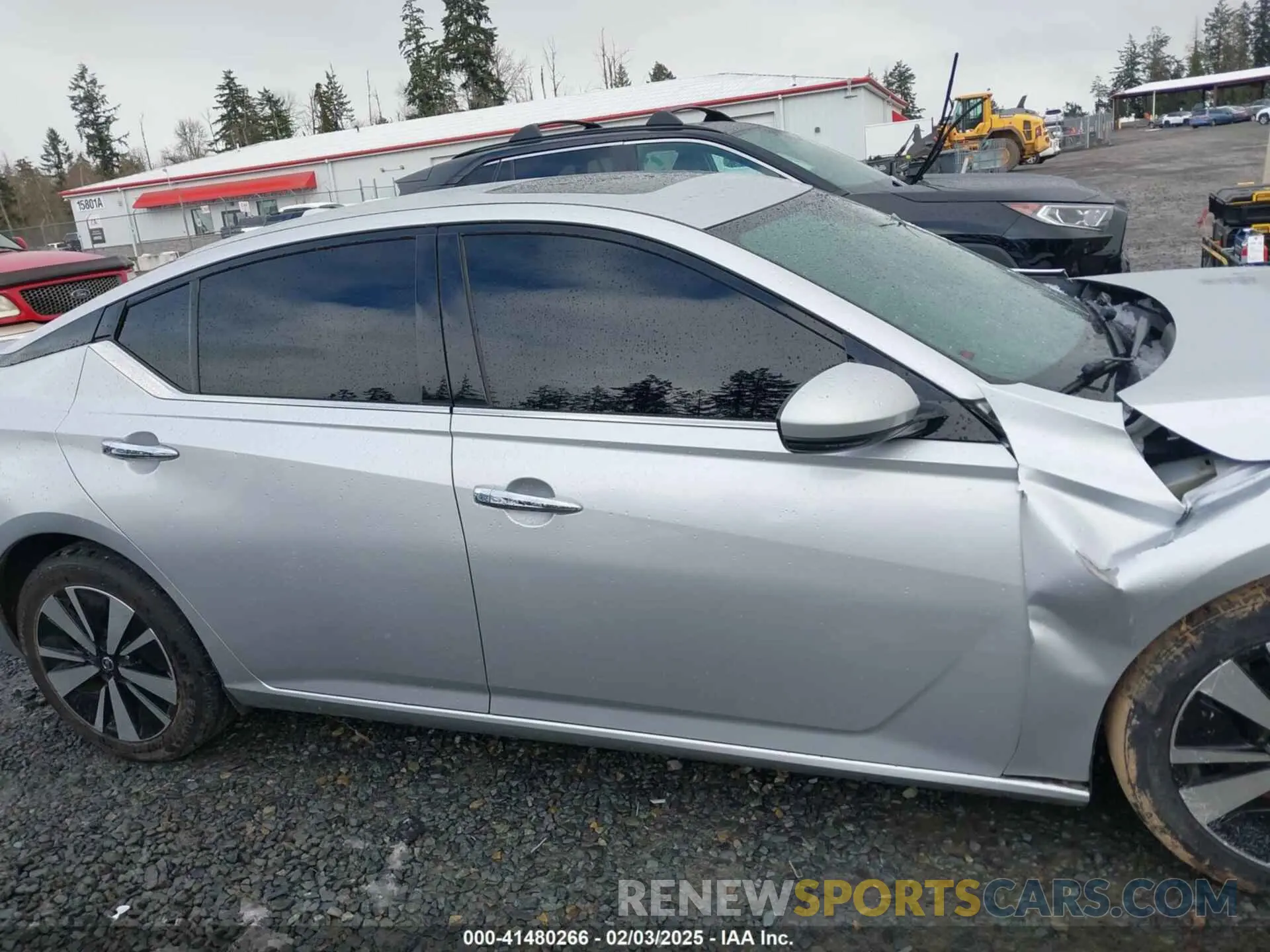 13 Photograph of a damaged car 1N4BL4EV4KC196673 NISSAN ALTIMA 2019