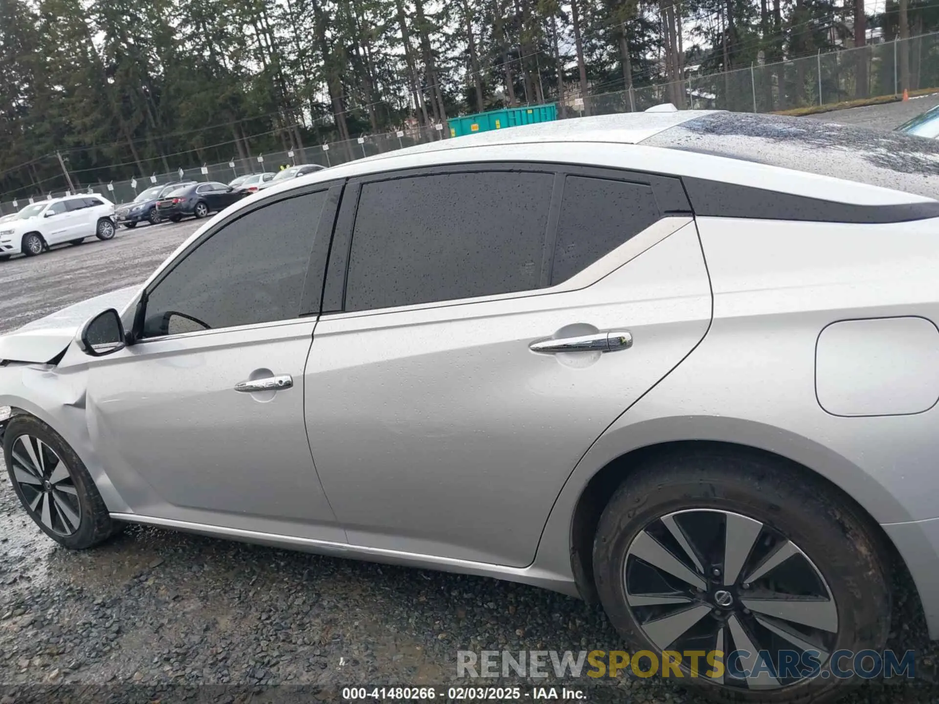 14 Photograph of a damaged car 1N4BL4EV4KC196673 NISSAN ALTIMA 2019