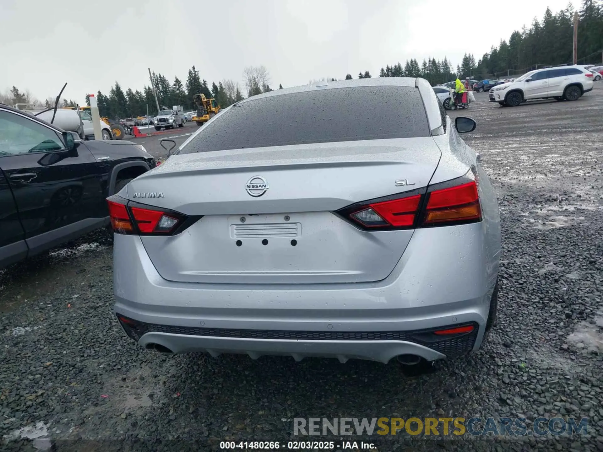 16 Photograph of a damaged car 1N4BL4EV4KC196673 NISSAN ALTIMA 2019