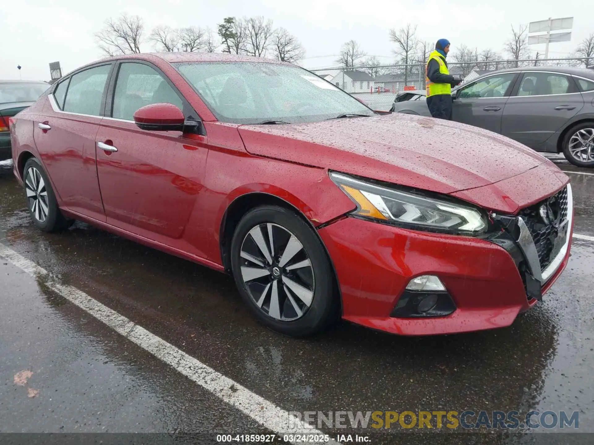 1 Photograph of a damaged car 1N4BL4EV4KC202410 NISSAN ALTIMA 2019