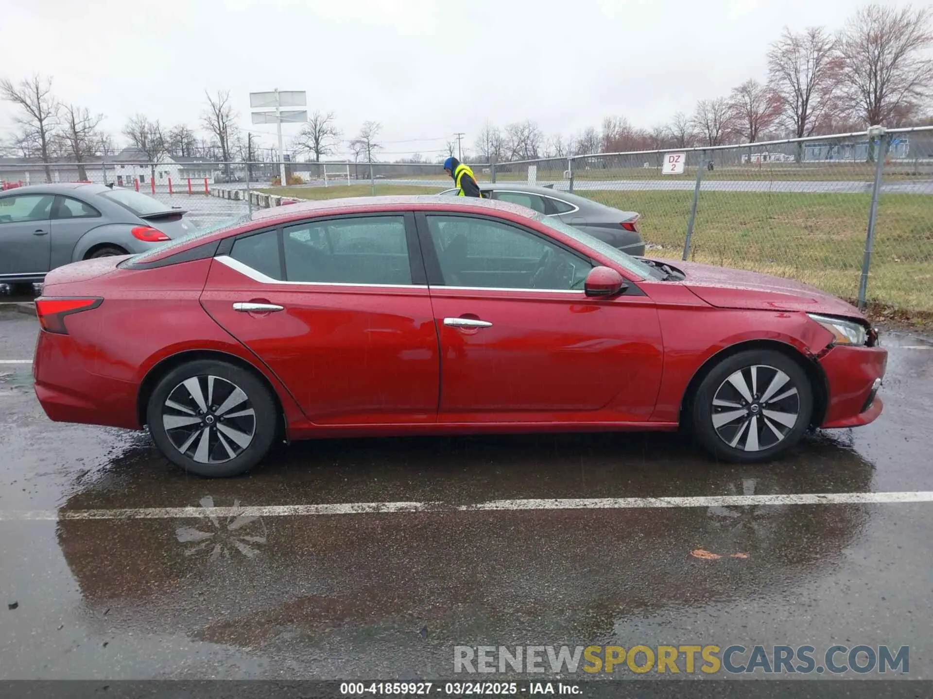 13 Photograph of a damaged car 1N4BL4EV4KC202410 NISSAN ALTIMA 2019
