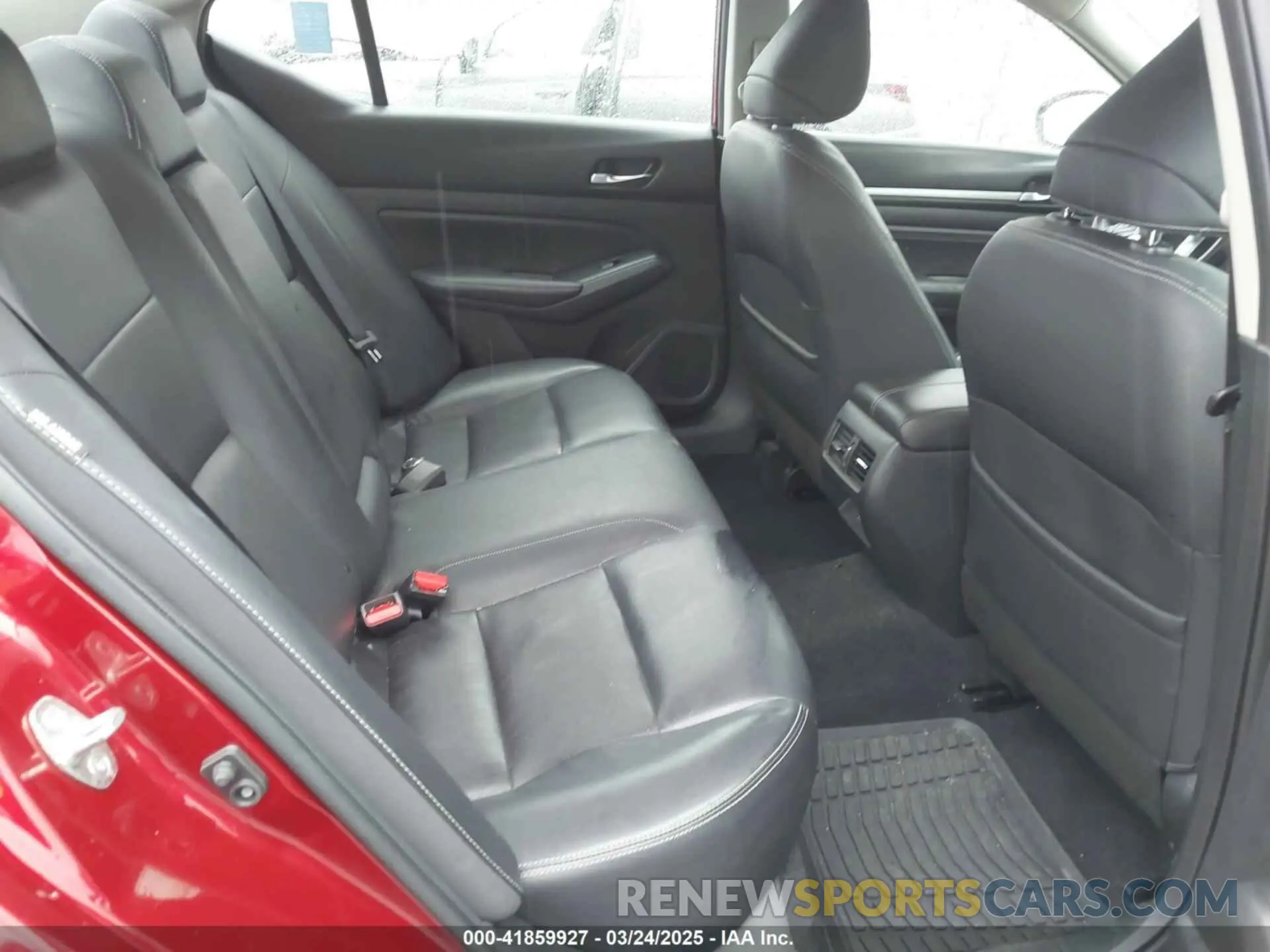 8 Photograph of a damaged car 1N4BL4EV4KC202410 NISSAN ALTIMA 2019