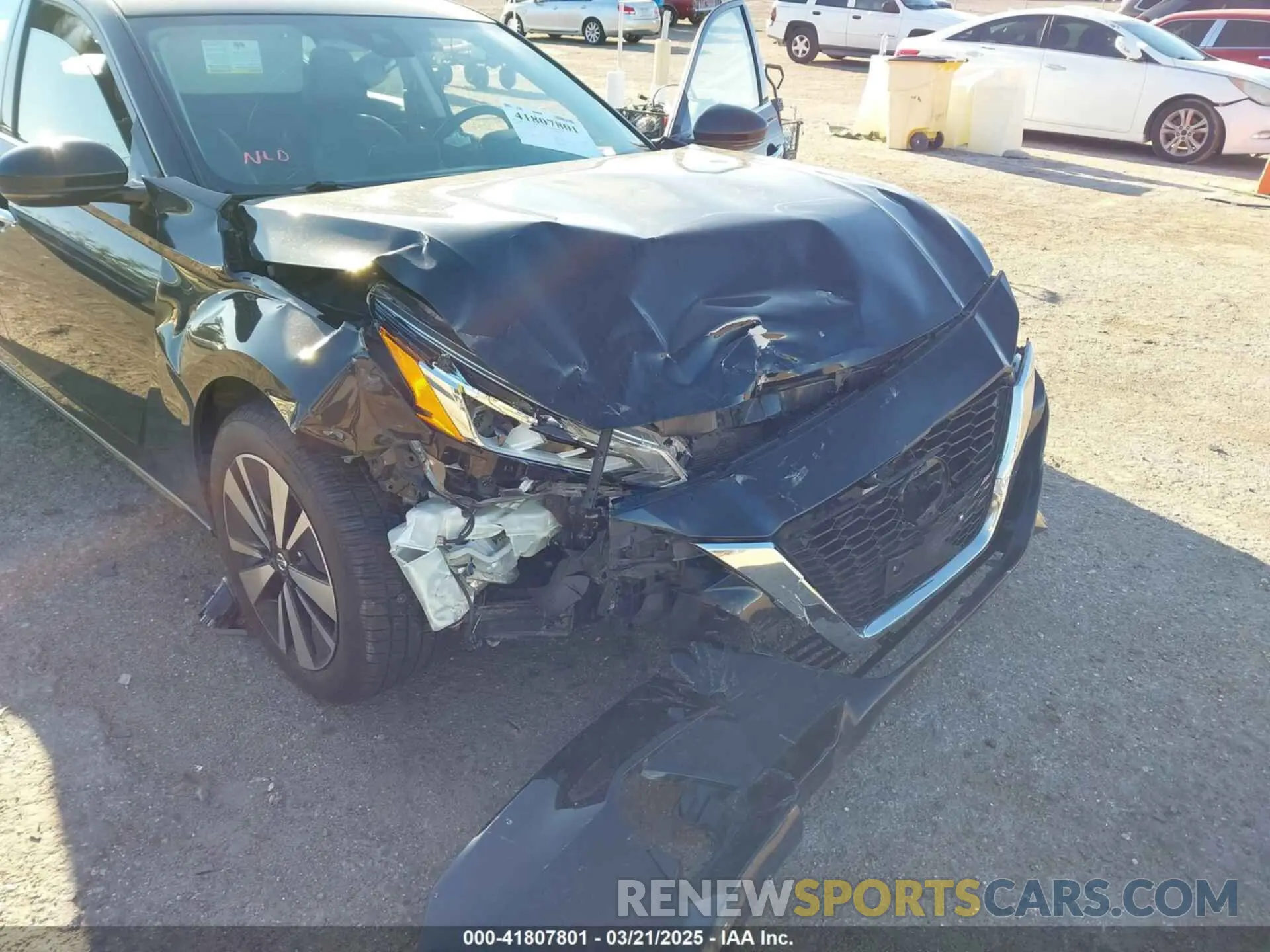 6 Photograph of a damaged car 1N4BL4EV4KC207767 NISSAN ALTIMA 2019