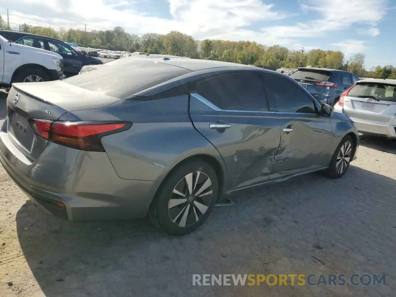 3 Photograph of a damaged car 1N4BL4EV4KC245600 NISSAN ALTIMA 2019