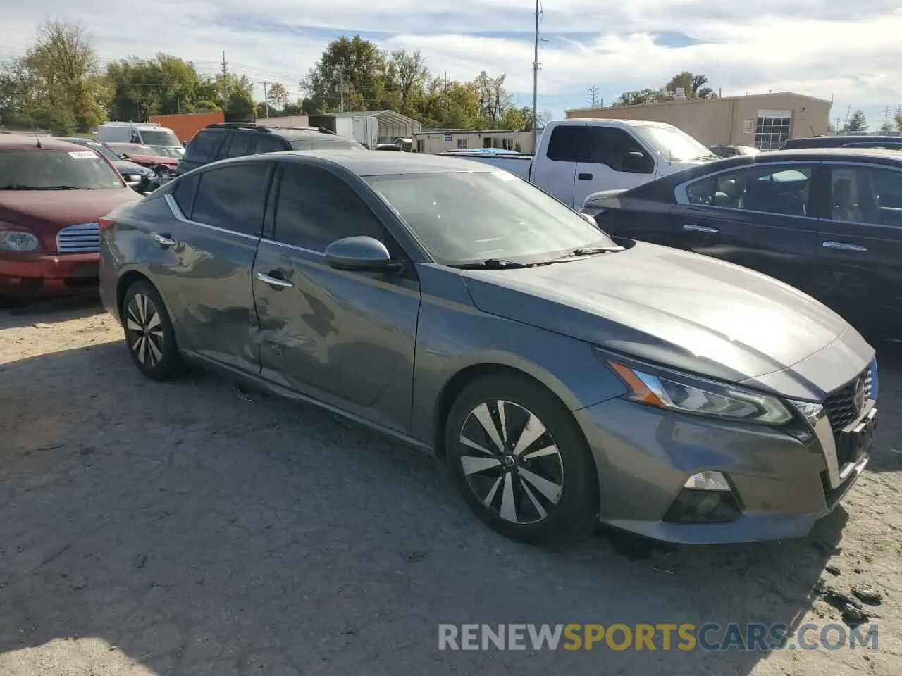 4 Photograph of a damaged car 1N4BL4EV4KC245600 NISSAN ALTIMA 2019