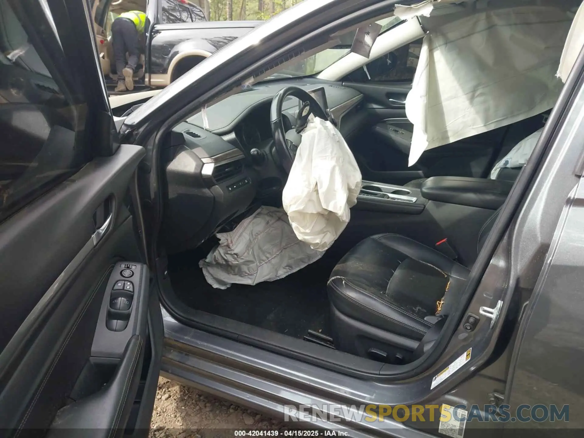 5 Photograph of a damaged car 1N4BL4EV4KC256015 NISSAN ALTIMA 2019