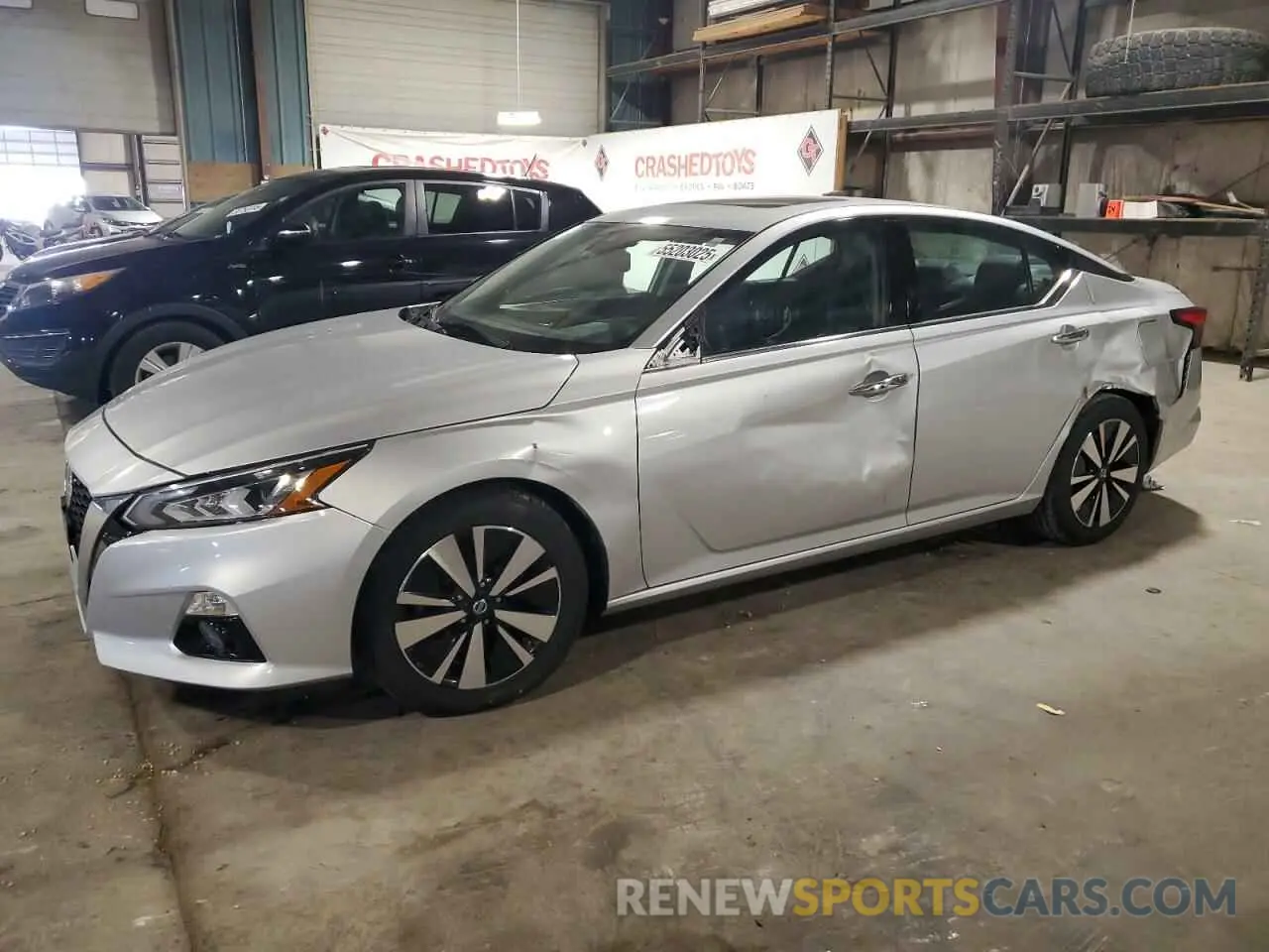 1 Photograph of a damaged car 1N4BL4EV5KC116006 NISSAN ALTIMA 2019