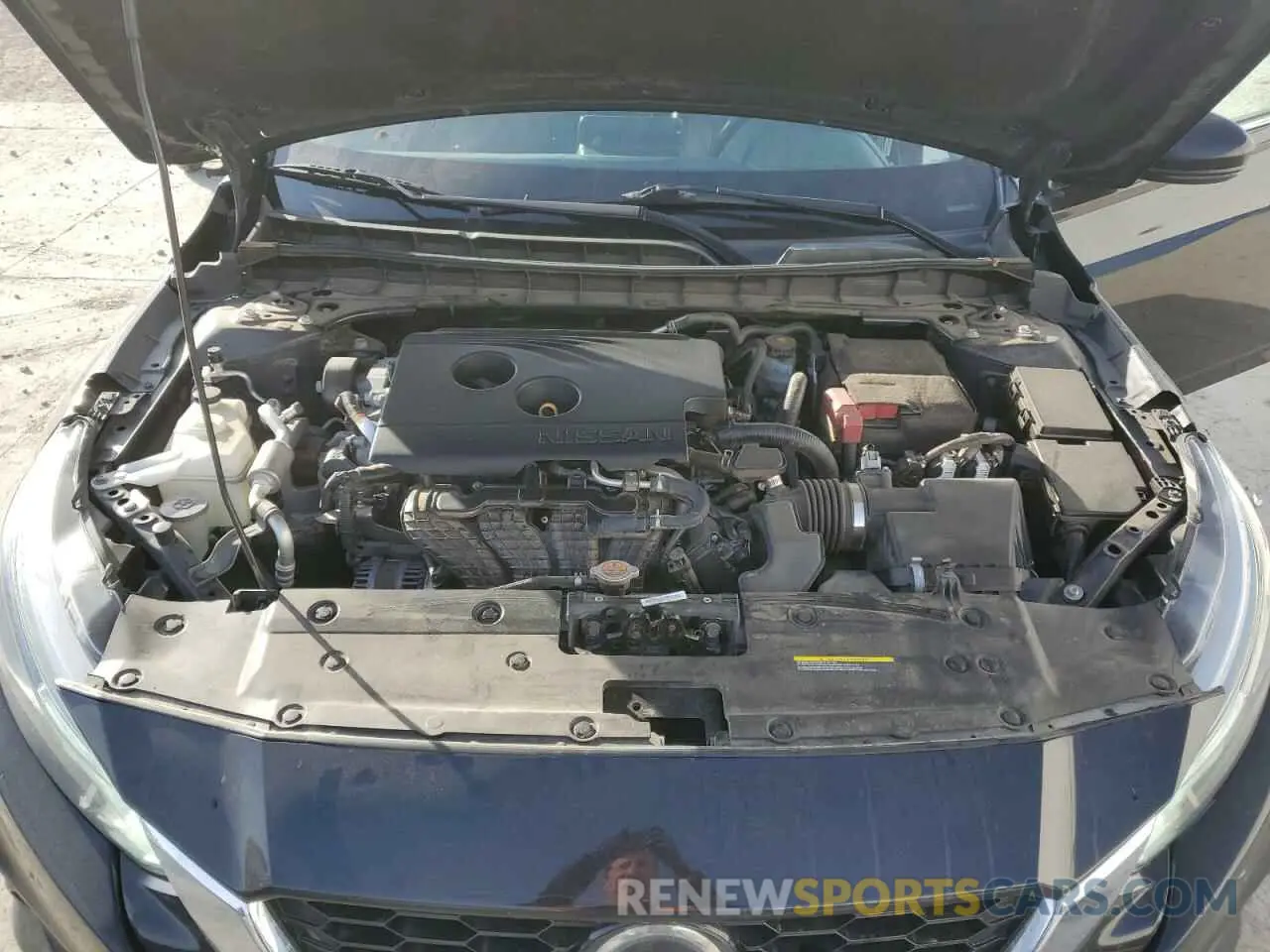 11 Photograph of a damaged car 1N4BL4EV5KC203694 NISSAN ALTIMA 2019