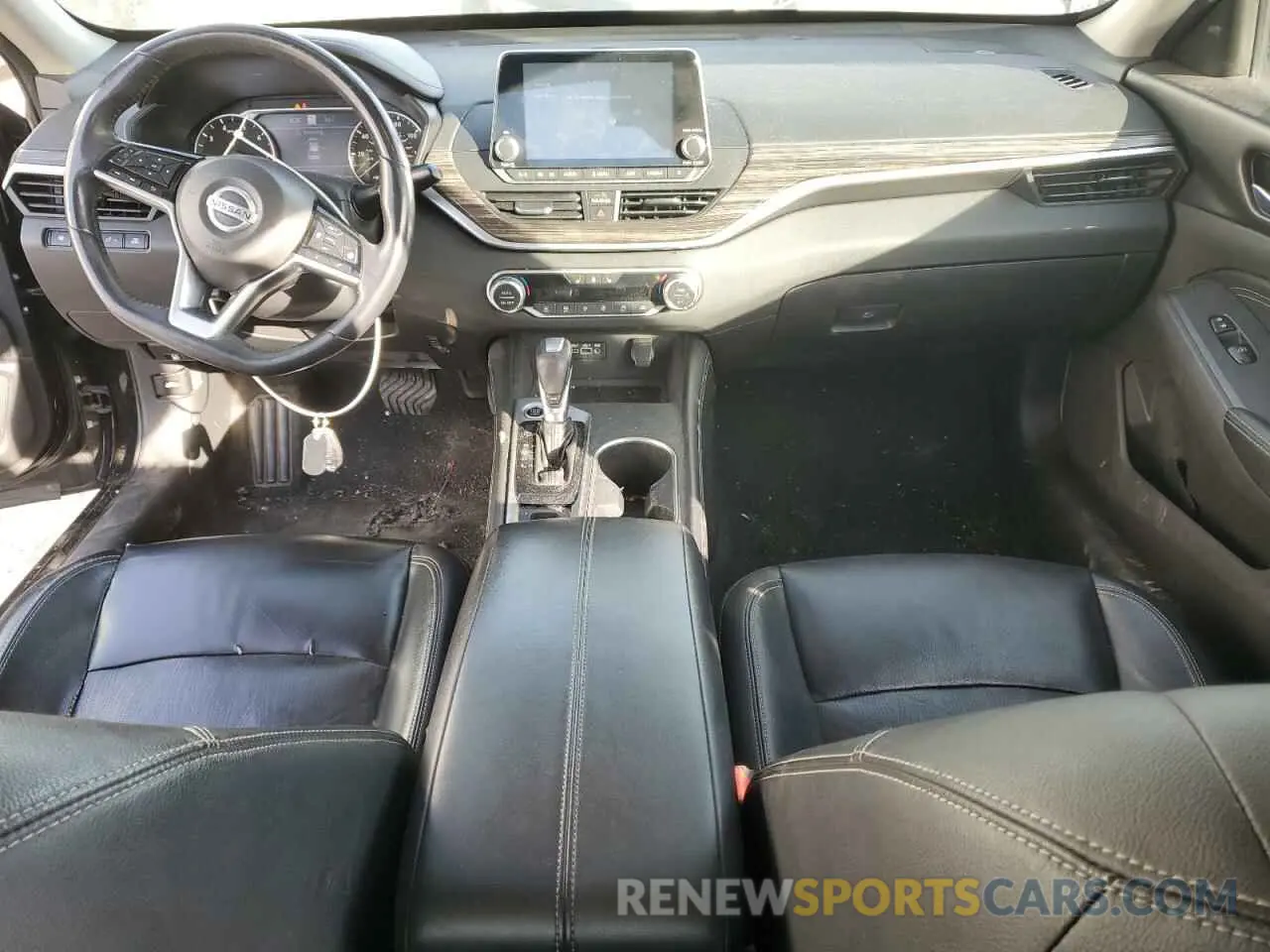 8 Photograph of a damaged car 1N4BL4EV5KC203694 NISSAN ALTIMA 2019