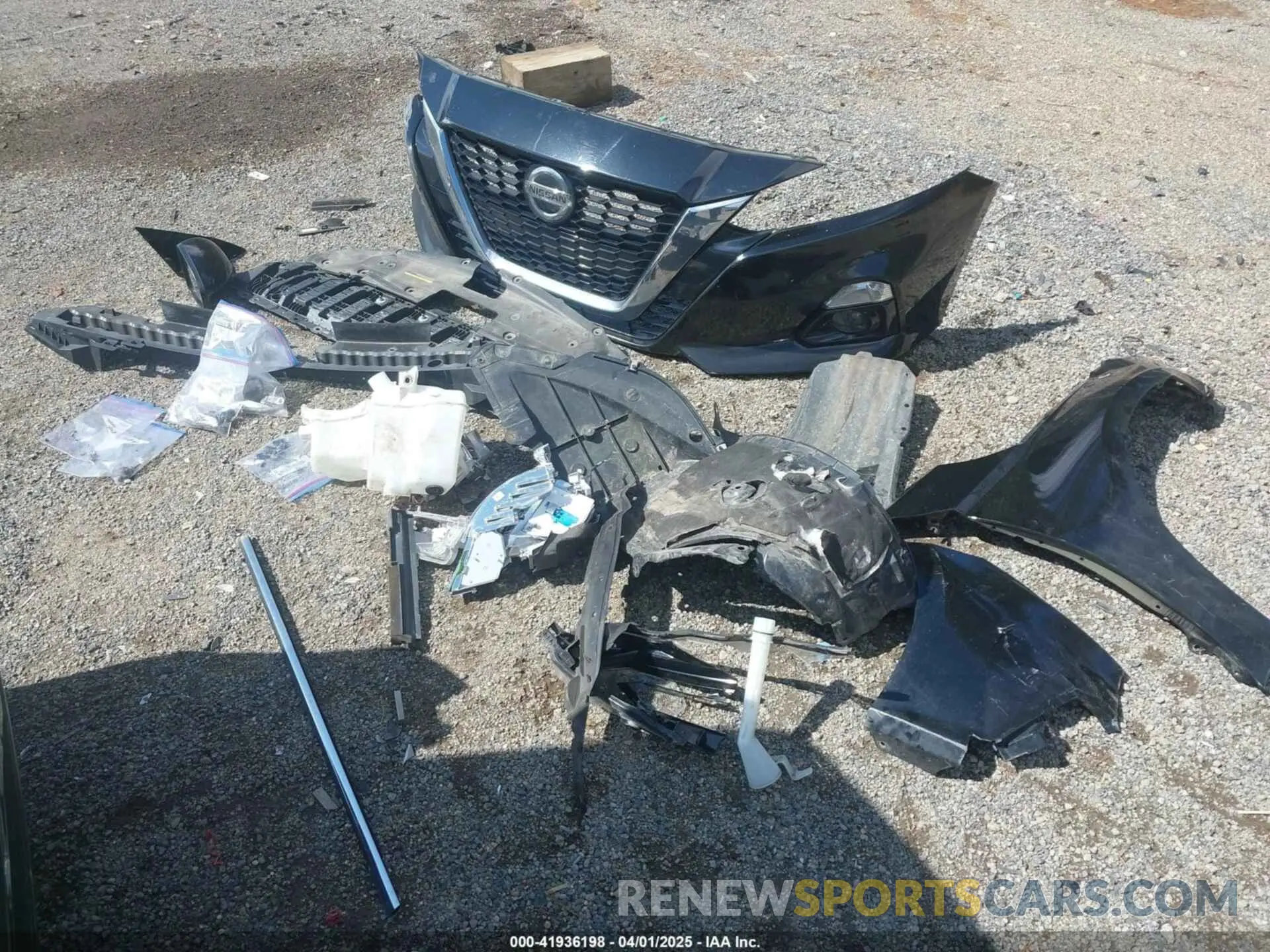 12 Photograph of a damaged car 1N4BL4EV5KC203971 NISSAN ALTIMA 2019