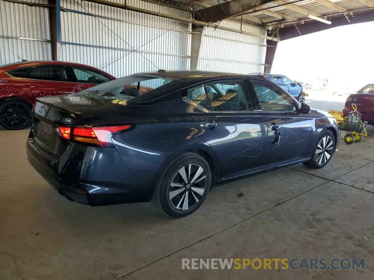 3 Photograph of a damaged car 1N4BL4EV5KC205588 NISSAN ALTIMA 2019