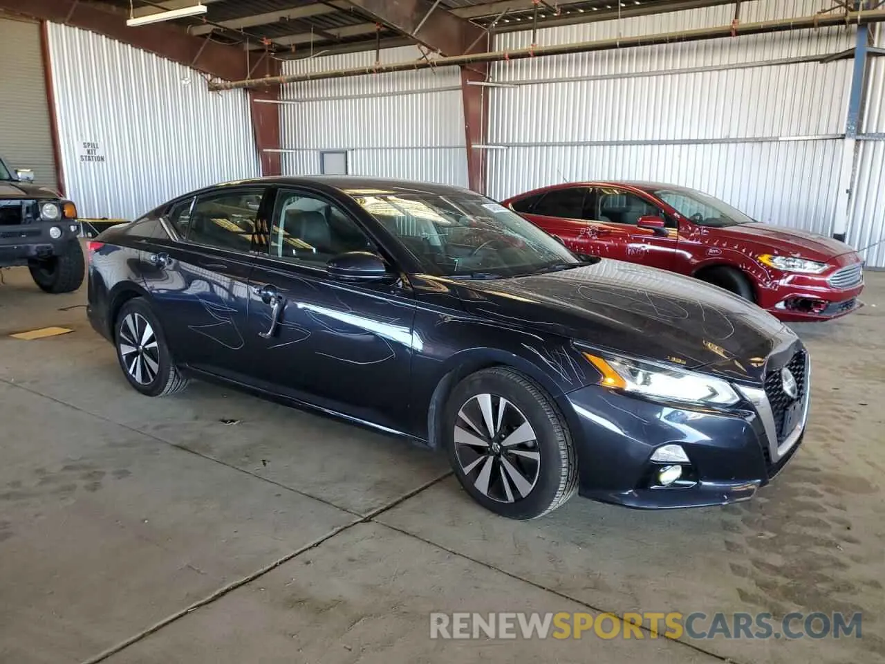 4 Photograph of a damaged car 1N4BL4EV5KC205588 NISSAN ALTIMA 2019