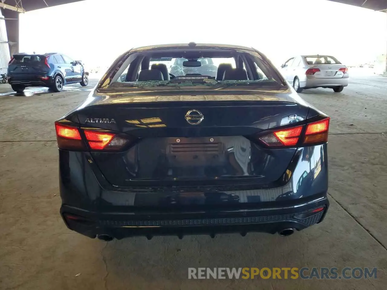 6 Photograph of a damaged car 1N4BL4EV5KC205588 NISSAN ALTIMA 2019