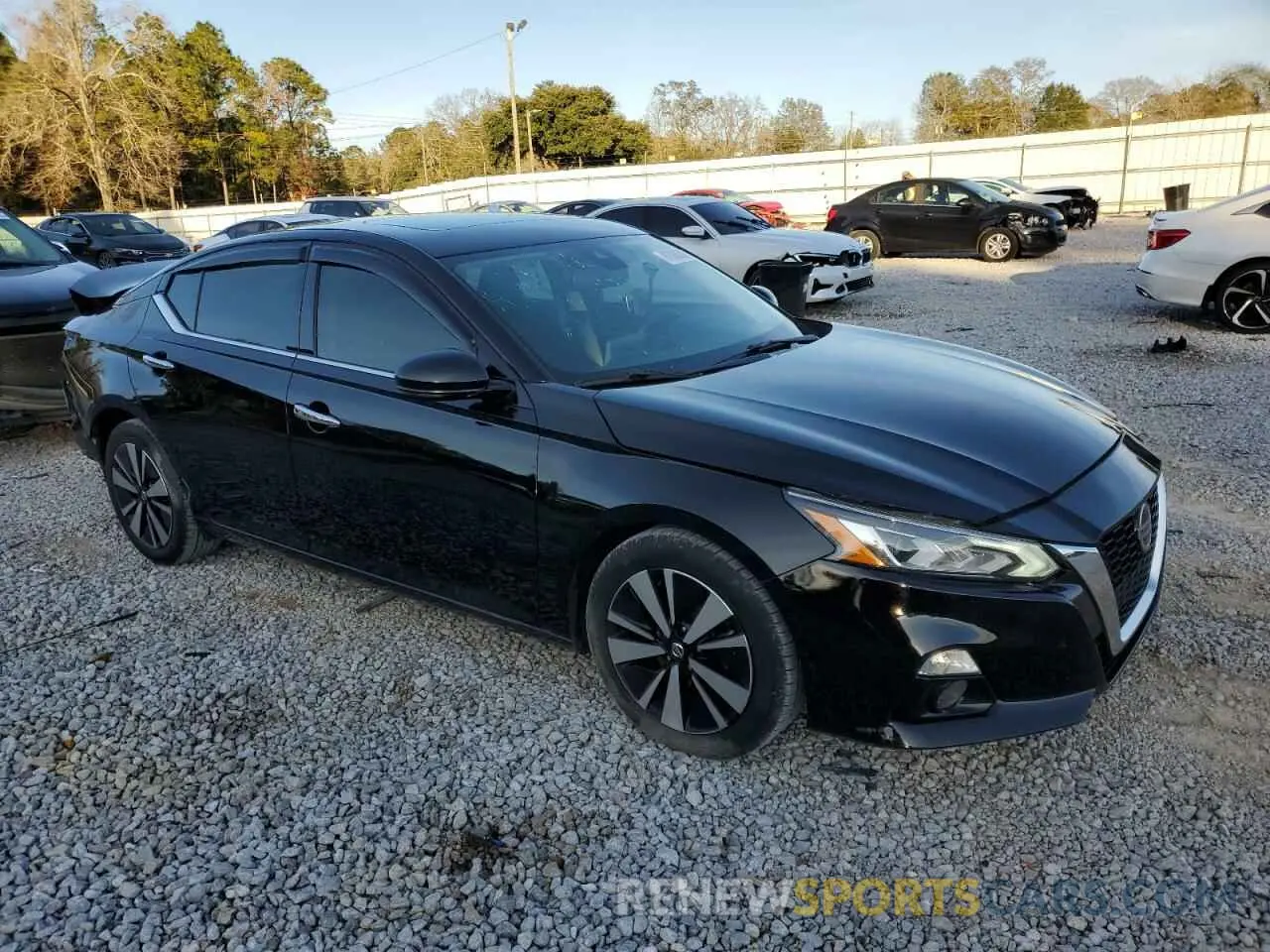 4 Photograph of a damaged car 1N4BL4EV5KC216896 NISSAN ALTIMA 2019