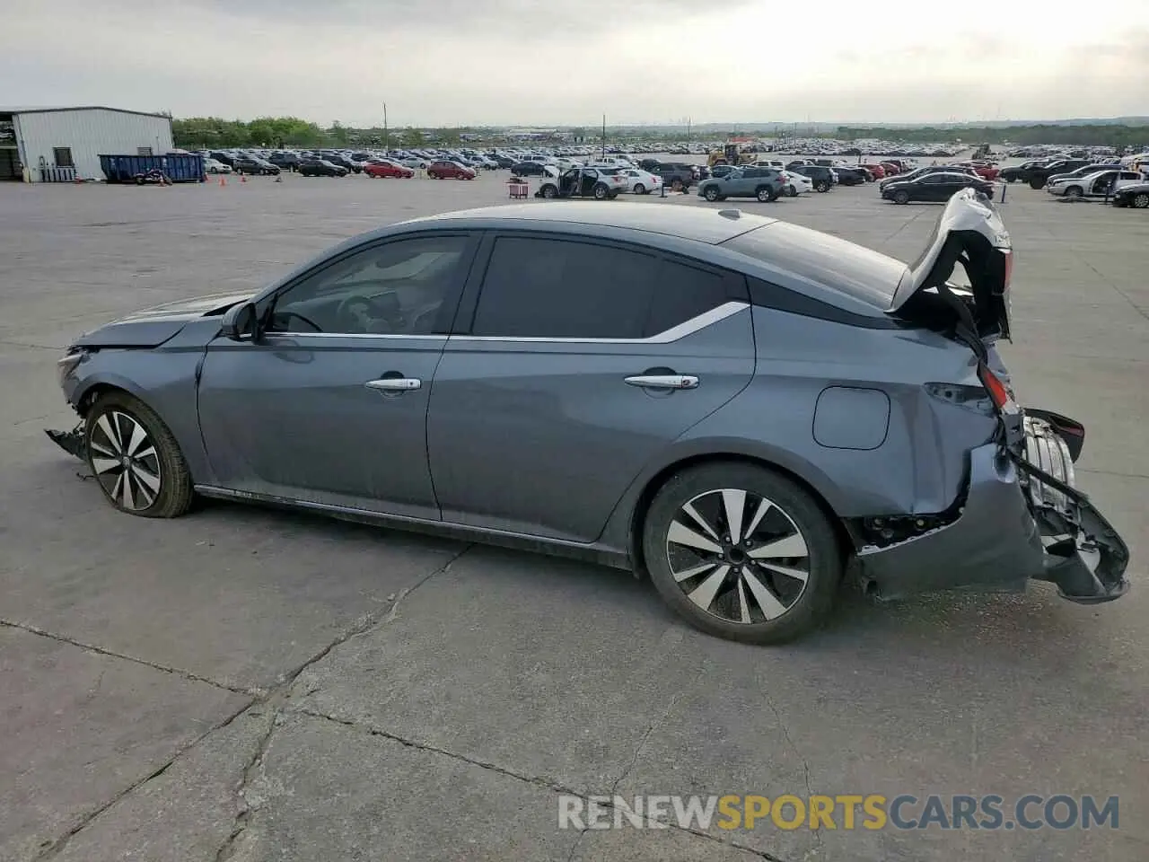 2 Photograph of a damaged car 1N4BL4EV5KC224738 NISSAN ALTIMA 2019