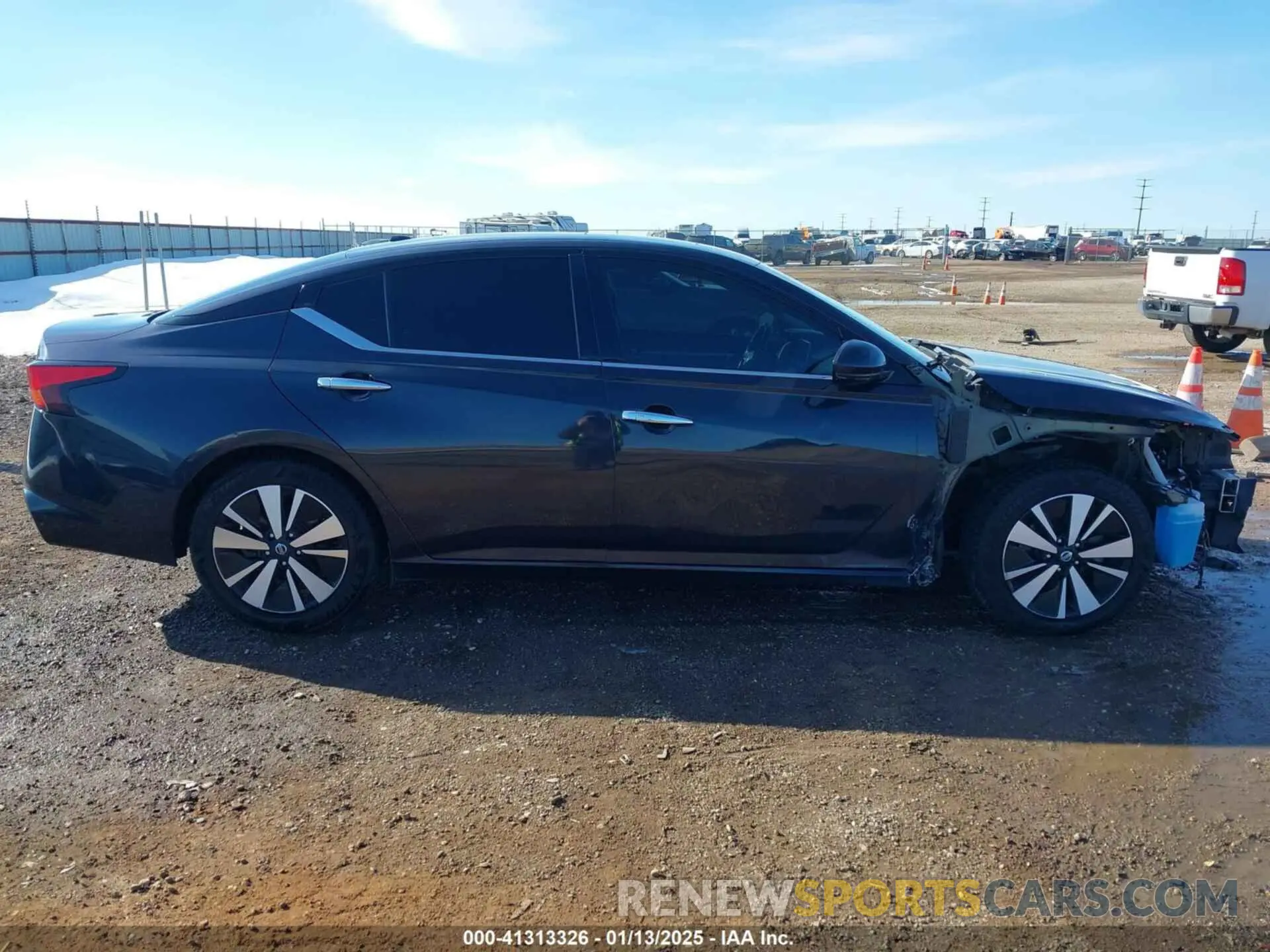 14 Photograph of a damaged car 1N4BL4EV5KC226554 NISSAN ALTIMA 2019