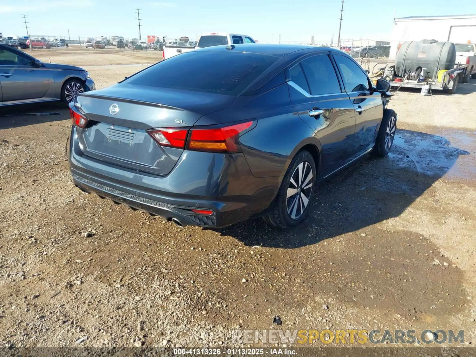 4 Photograph of a damaged car 1N4BL4EV5KC226554 NISSAN ALTIMA 2019