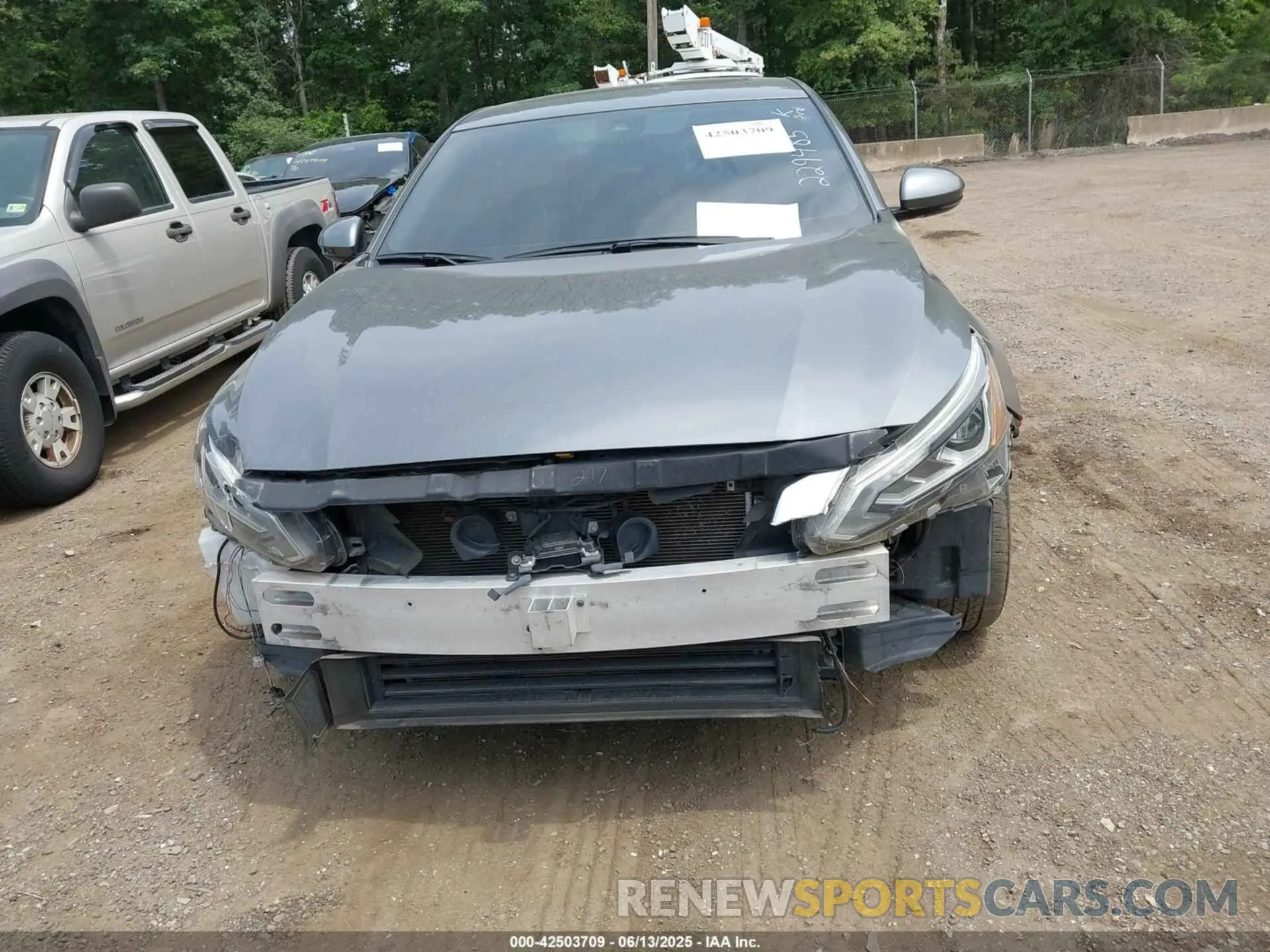 12 Photograph of a damaged car 1N4BL4EV5KC229485 NISSAN ALTIMA 2019
