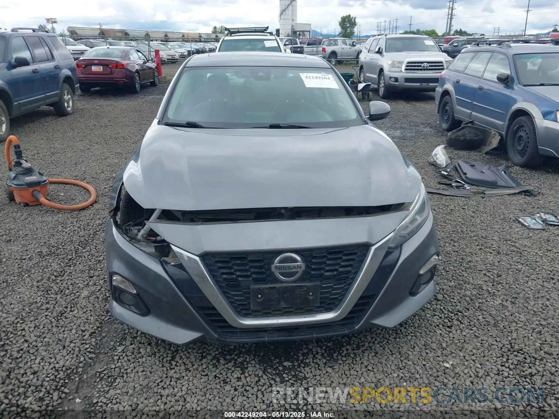 13 Photograph of a damaged car 1N4BL4EV5KC255567 NISSAN ALTIMA 2019