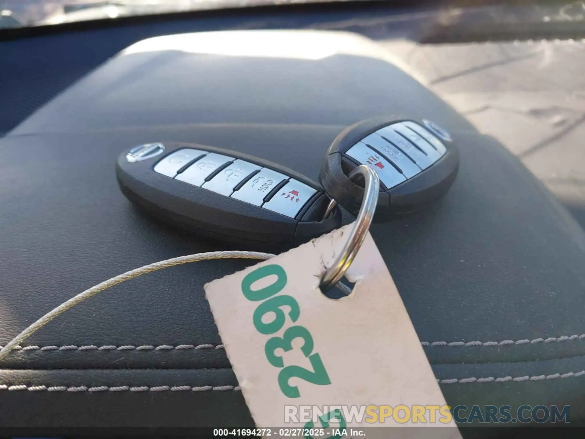 11 Photograph of a damaged car 1N4BL4EV6KC111025 NISSAN ALTIMA 2019