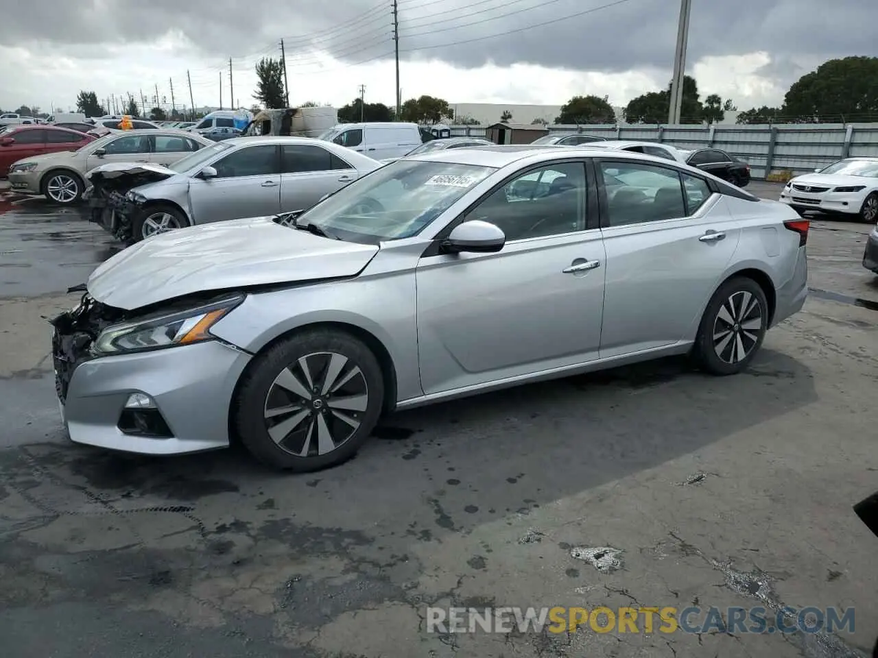 1 Photograph of a damaged car 1N4BL4EV6KC184332 NISSAN ALTIMA 2019