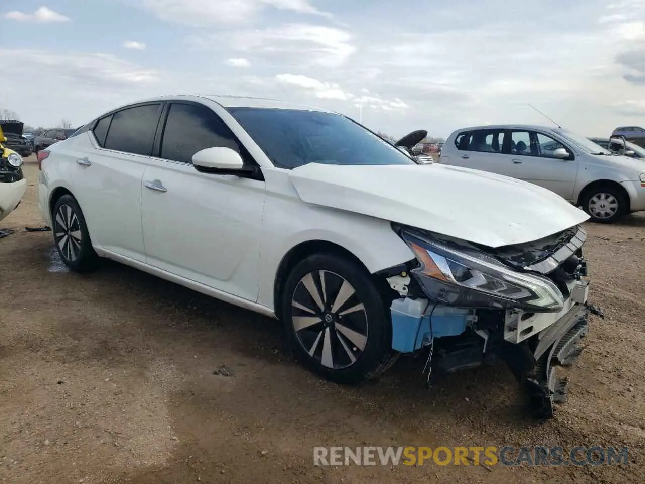 4 Photograph of a damaged car 1N4BL4EV6KC187036 NISSAN ALTIMA 2019